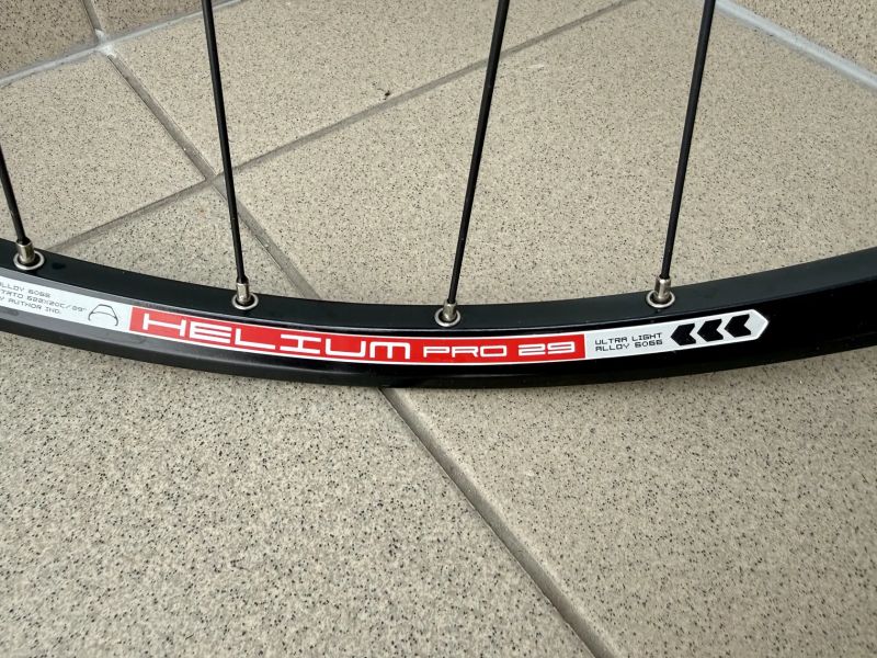 Rock Shox recon gold TK pro kola 29” včetně pevné osy a předního kola