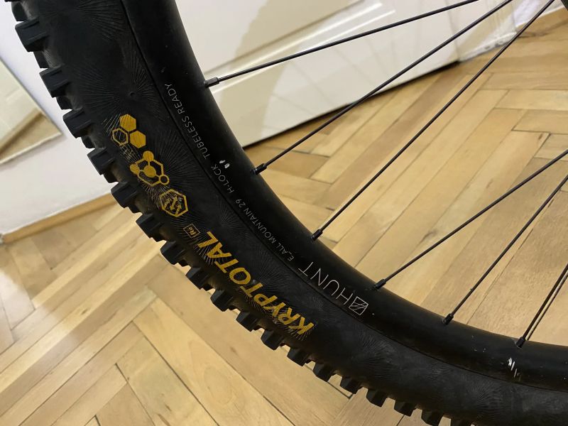 Elektrokolo Mondraker Crafty RRSL 2021 XL, custom stavba