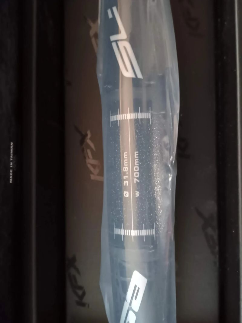 FSA SL-K karbon, š. 700 mm, nová