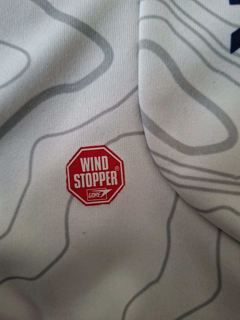 Sportful windstopperová bunda