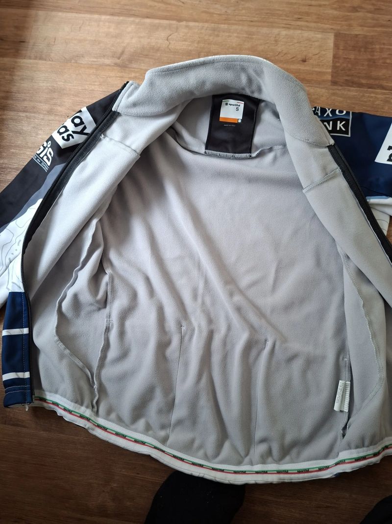 Sportful windstopperová bunda