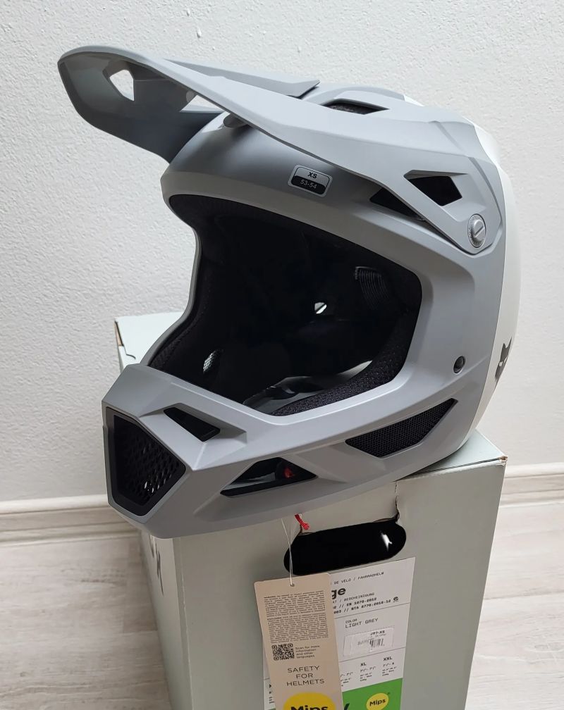 Nová downhill cyklo helma Fox Rampage MIps, vel. 53-54