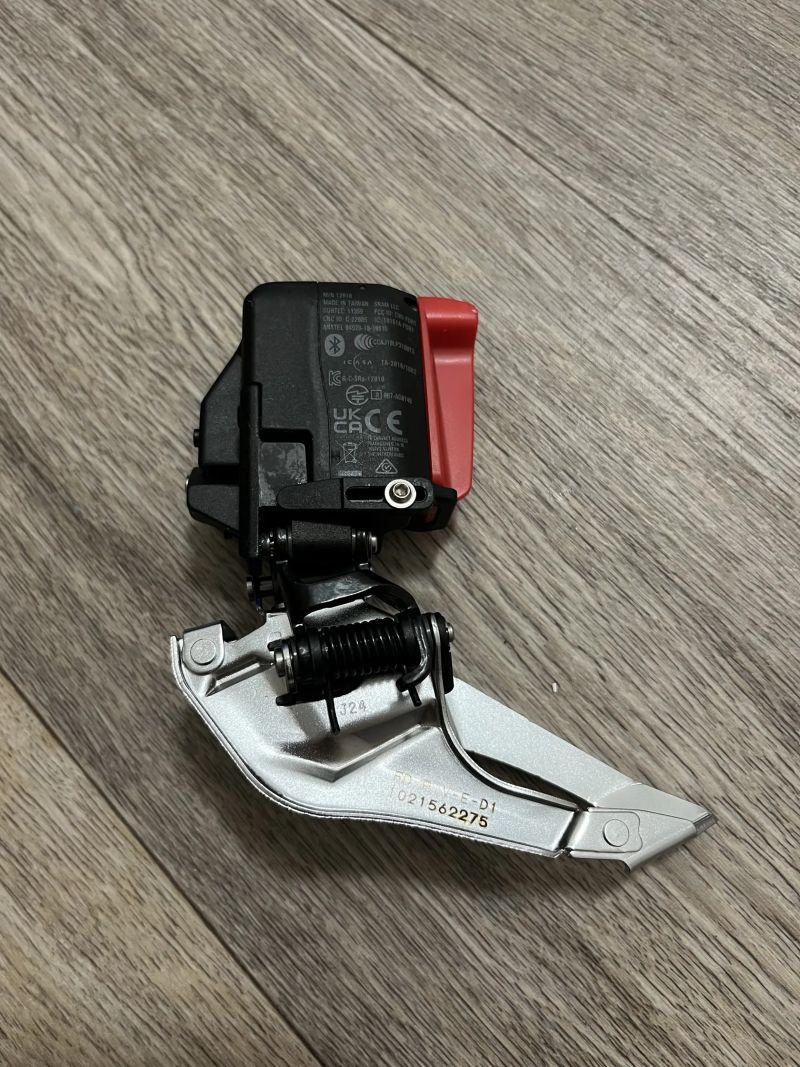 Sram Rival přesmykač AXS pro 2x12r.