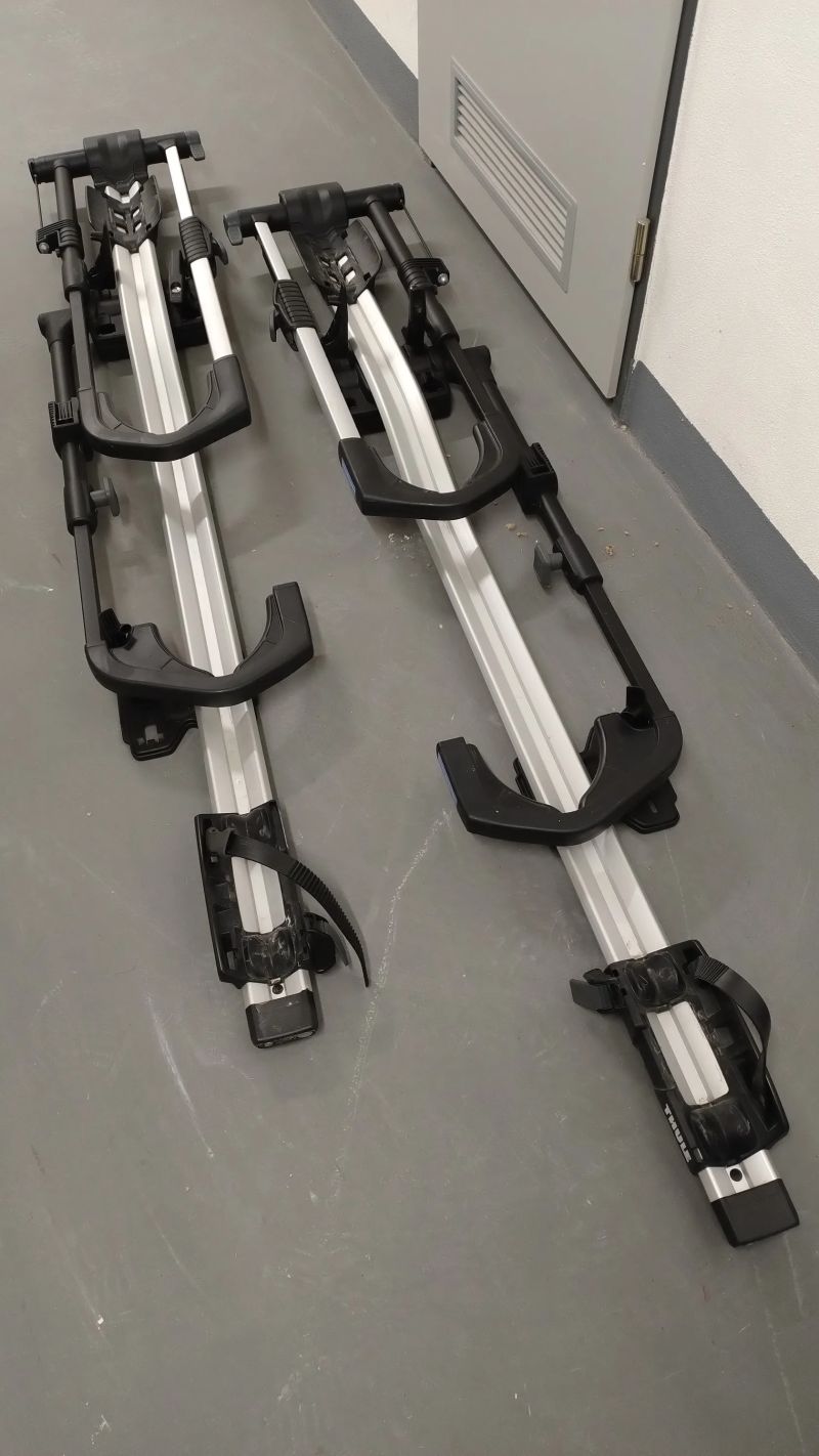 Prodám střešní nosiče kol Thule UpRide 599