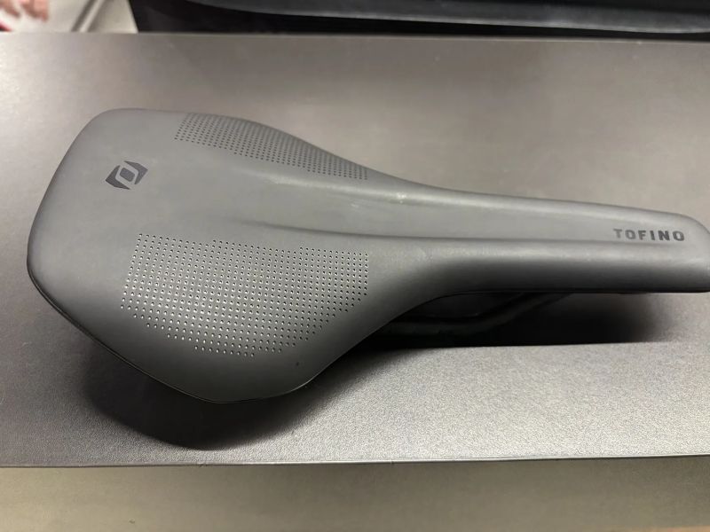 Sedlo Syncros Tofino karbon 