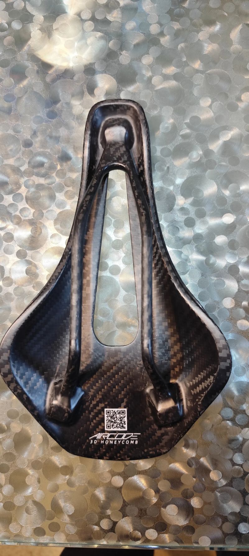 Celokarbonové 3D sedlo,169 g