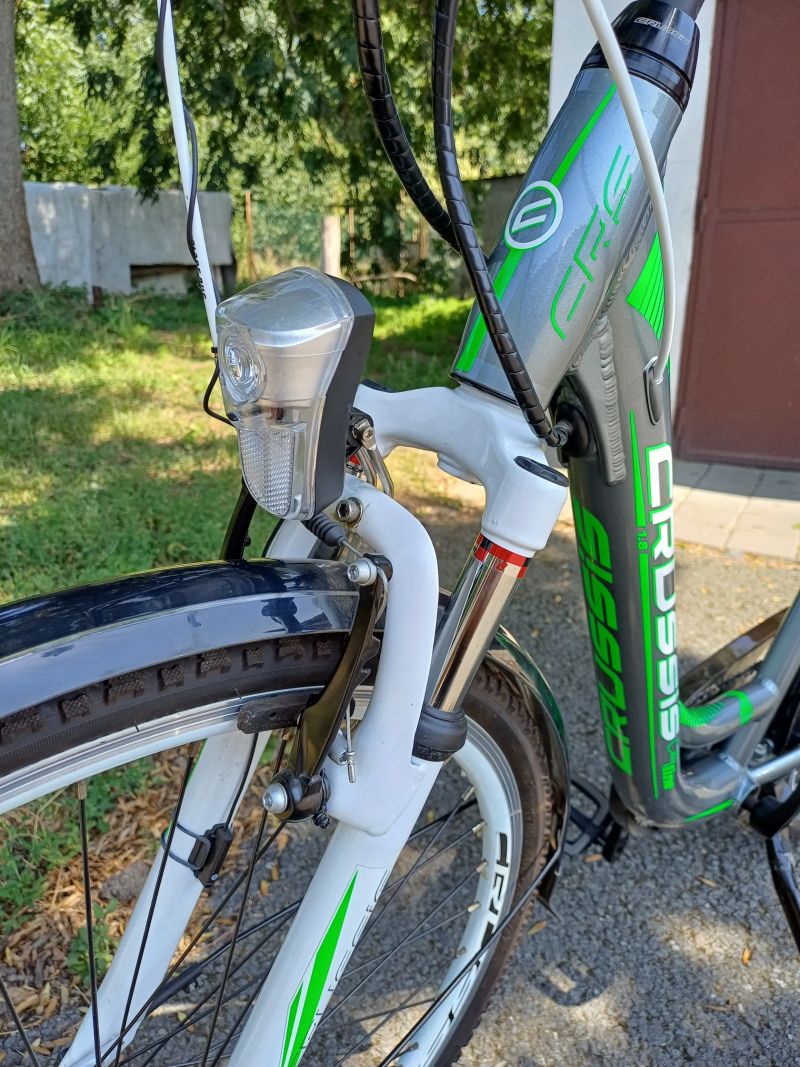 Crussis E-Country 18