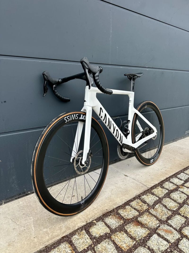 Canyon Aeroad CF SLX 7 AXS