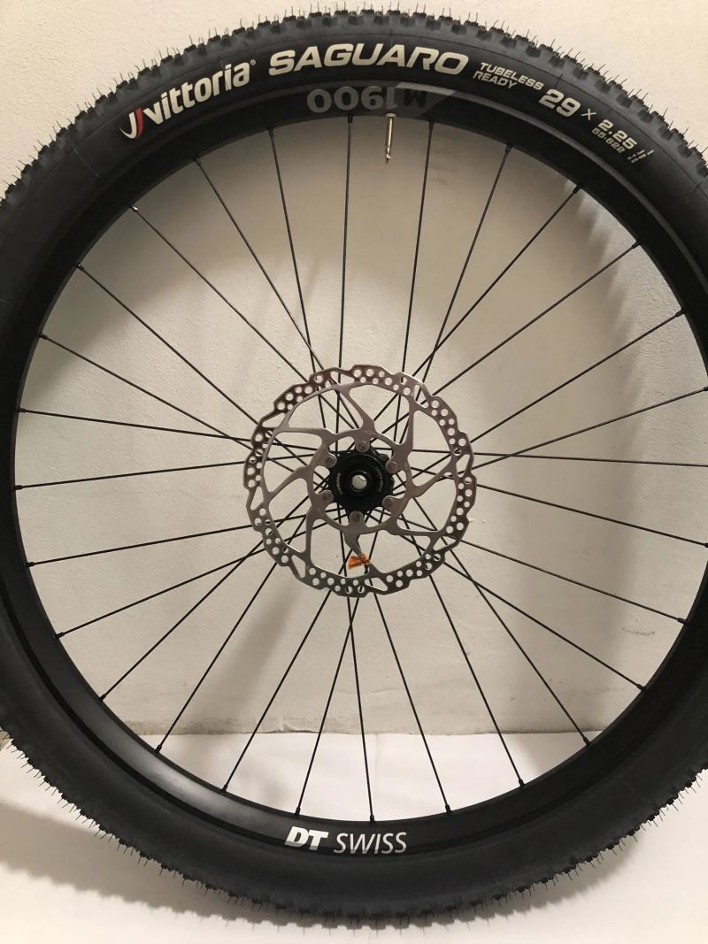 Zapletená kola 29” DT Swiss Spline M1900