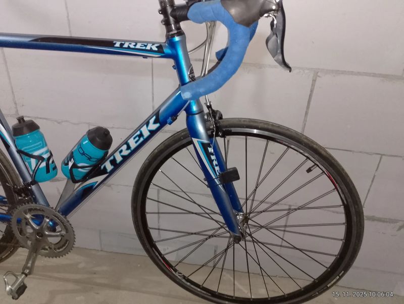 Prodám silniční kolo trek ALU rám vydlice Carbon velikost 60 vybavení Shimano 105 2×10 