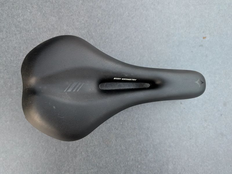 dámské sedlo Specialized Riva 155 mm