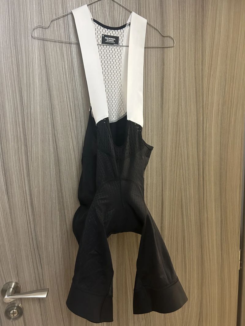 PAS NORMAL STUDIOS MECHANISM BIBS