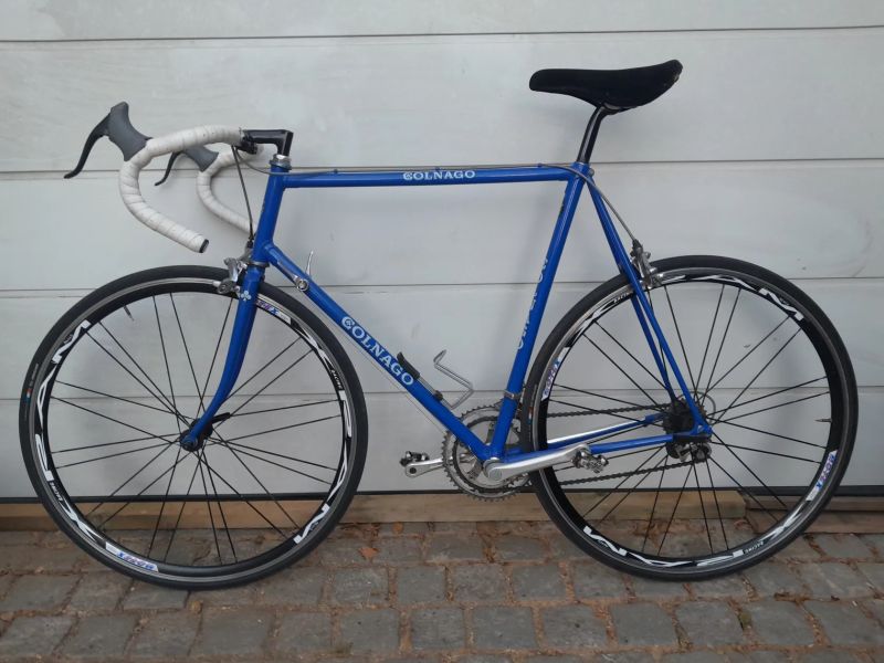 PRODÁM SILNIČNÍ KOLO RÁM ŠÍRER, VÝBAVA SACHS