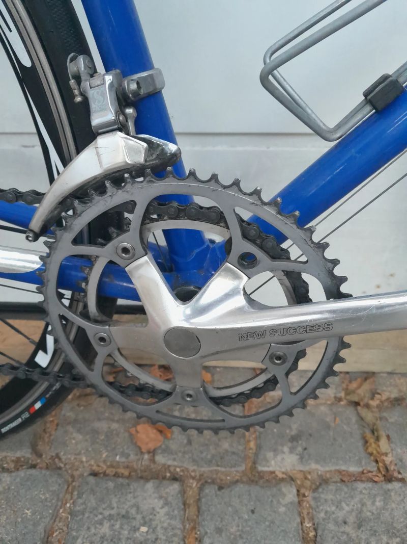 PRODÁM SILNIČNÍ KOLO RÁM ŠÍRER, VÝBAVA SACHS