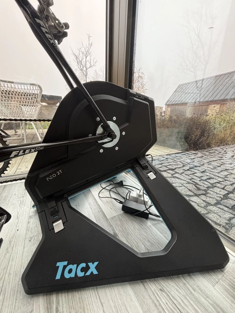 TACX NEO 2T - komplet včetně kola