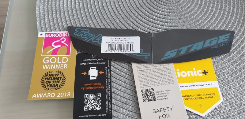 Troy Lee Designs helma vel. M/L