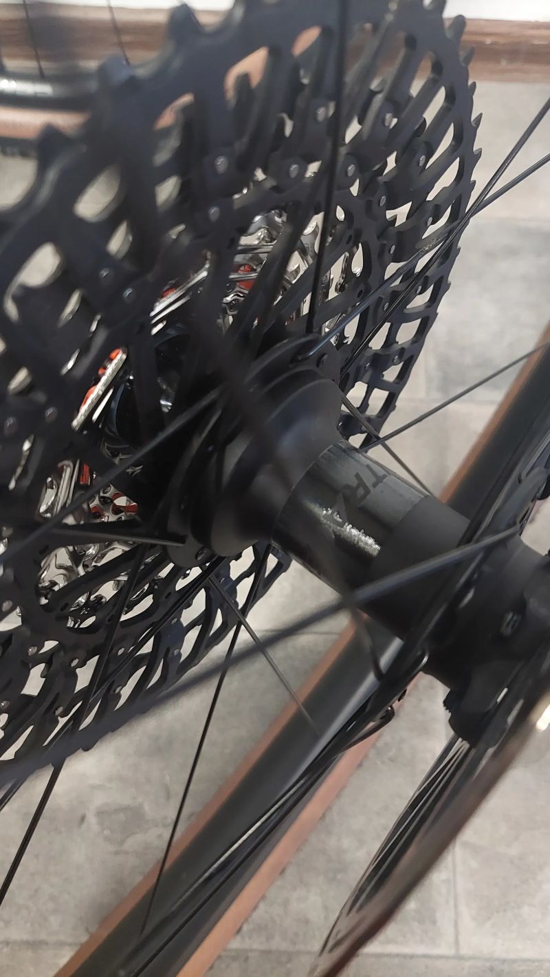 Bontrager Kovee Elite 30 TLR Boost 29