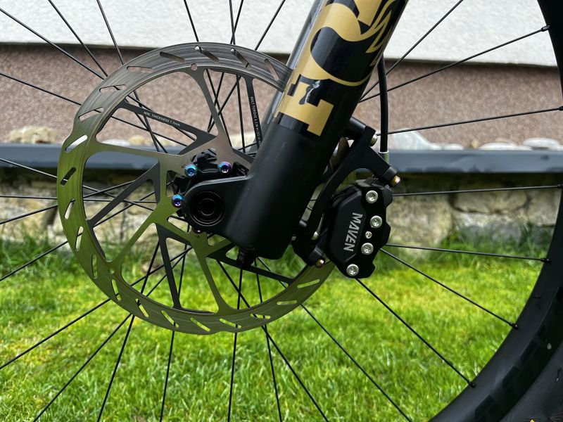 Amflow PL Carbon Pro - 800 Wh + brdzy Sram Maven Silver