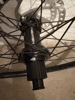 Zapletena horská kola Newmen evolution x a 25