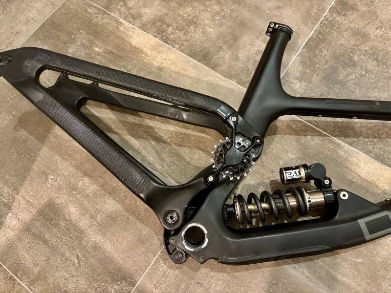 Deviate Highlander 150, 29, L