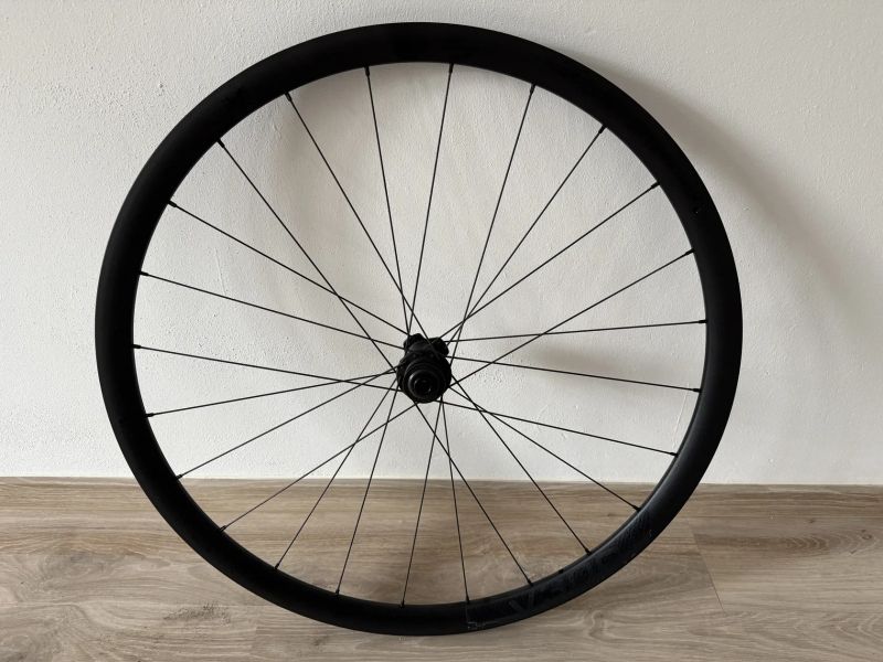 Zapletená kola Velomann V30r