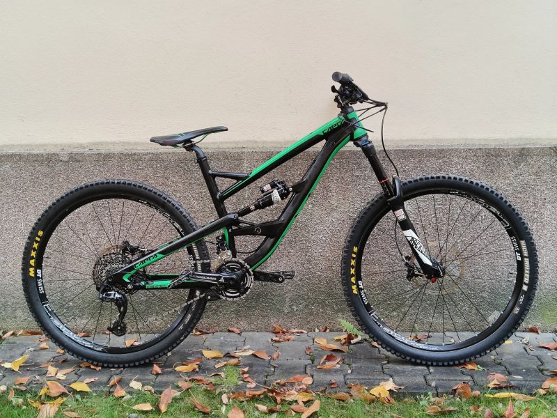 YT Industries Capra AL Comp 2 vel. L roku 2016