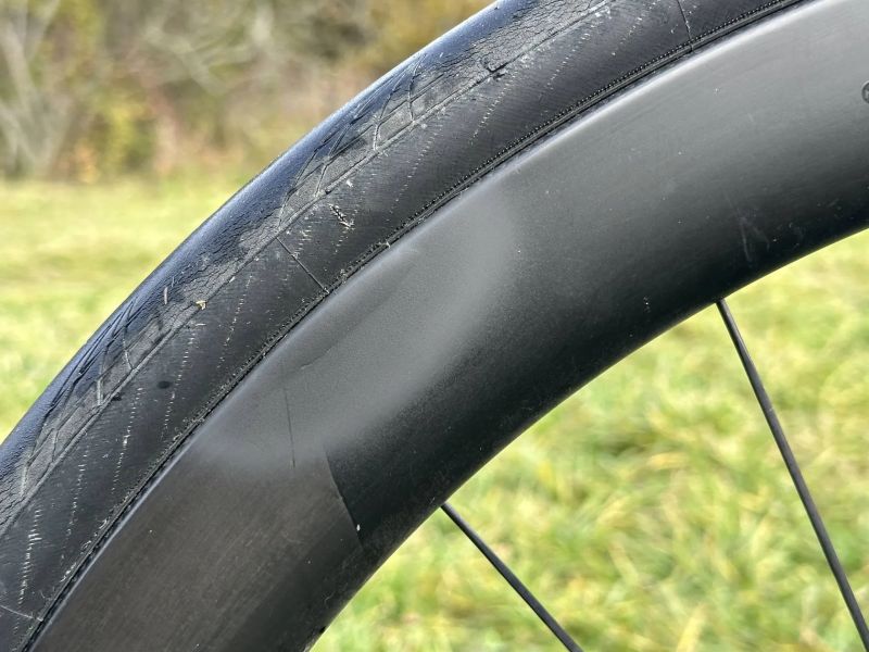 Predám Canyon Ultimate CF SL Disc 8.0 Di2 Aero (XL)