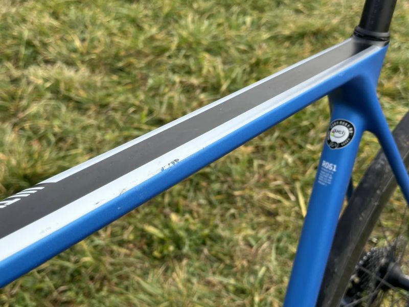 Predám Canyon Ultimate CF SL Disc 8.0 Di2 Aero (XL)