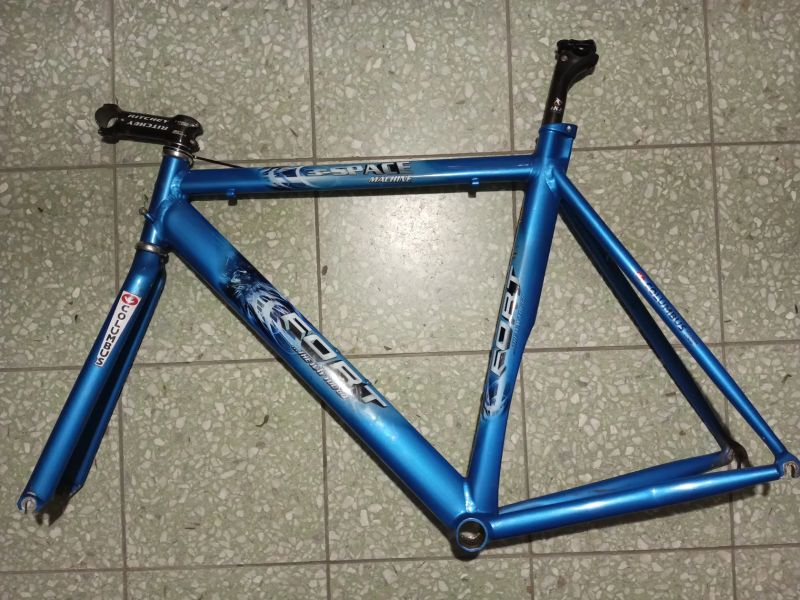 Prodám silniční rám Fort