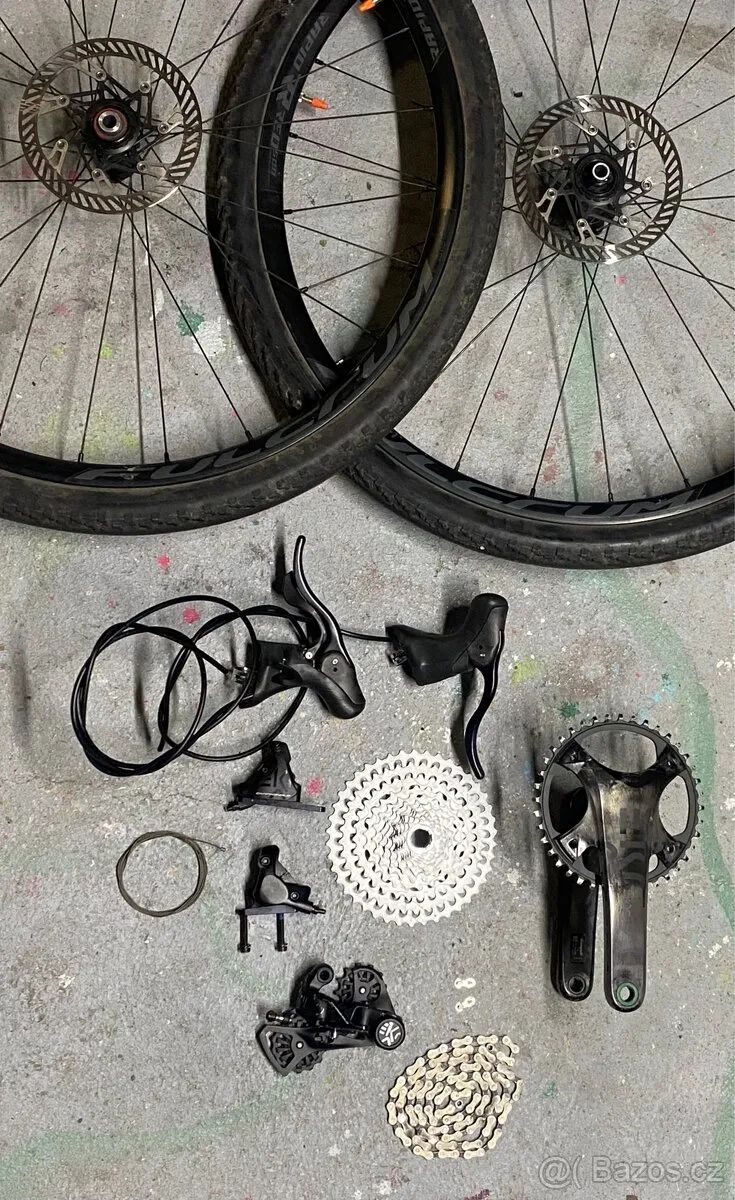 Campagnolo Ekar 1x13 sada + kola Fulcrum