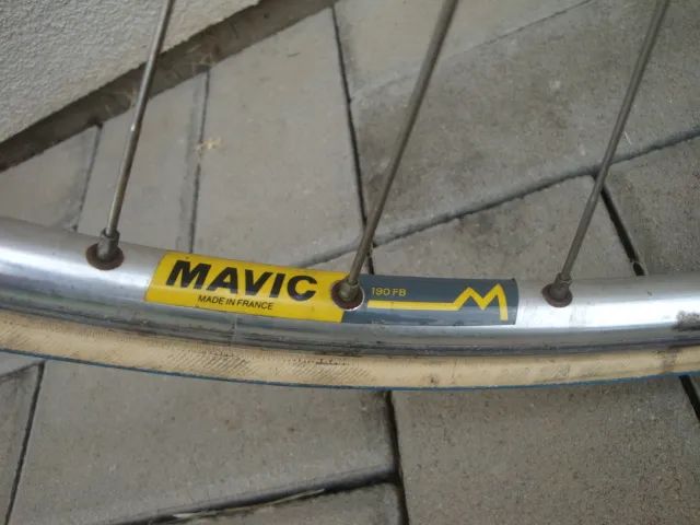 Staré silniční kolo Gitane