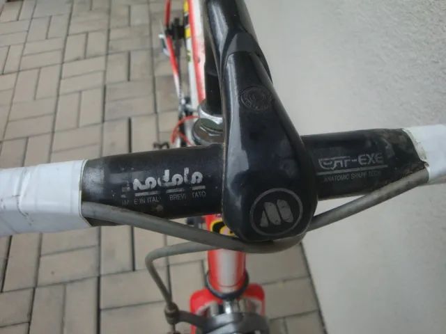 Staré silniční kolo Gitane