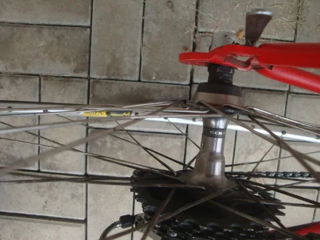 Staré silniční kolo Gitane