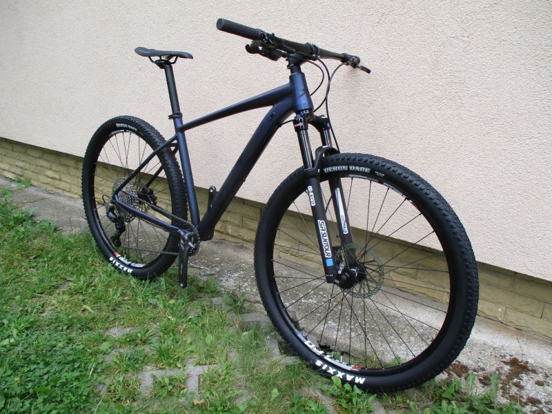 Nové 29" kolo na rámu MRX Sport TB25 19,5", Deore1x11, vzduch. vidlice Suntour XCR/Raidon, pevná osa