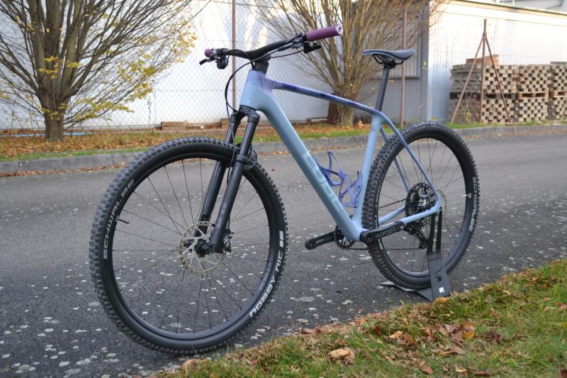 Cube Reaction C:62 Race pigeonblue´n´art (XL) Stav nového kola