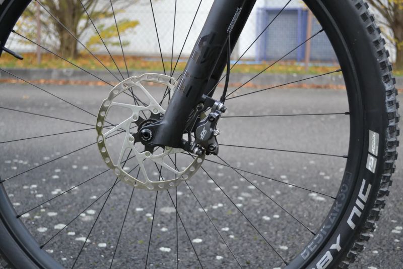 Cube Reaction C:62 Race pigeonblue´n´art (XL) Stav nového kola