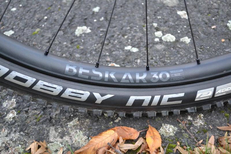 Cube Reaction C:62 Race pigeonblue´n´art (XL) Stav nového kola