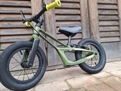 Kellys Kiru odrážedlo