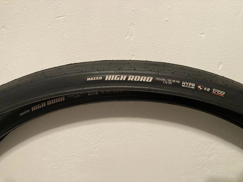 MAXXIS HIGH ROAD 700X28C KEVLAR - Tubeless ready - 2ks