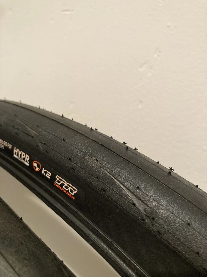 MAXXIS HIGH ROAD 700X28C KEVLAR - Tubeless ready - 2ks