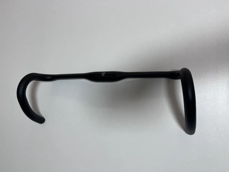 Gravel/silniční řidítka Giant Contact XR D-Fuse, 440 mm