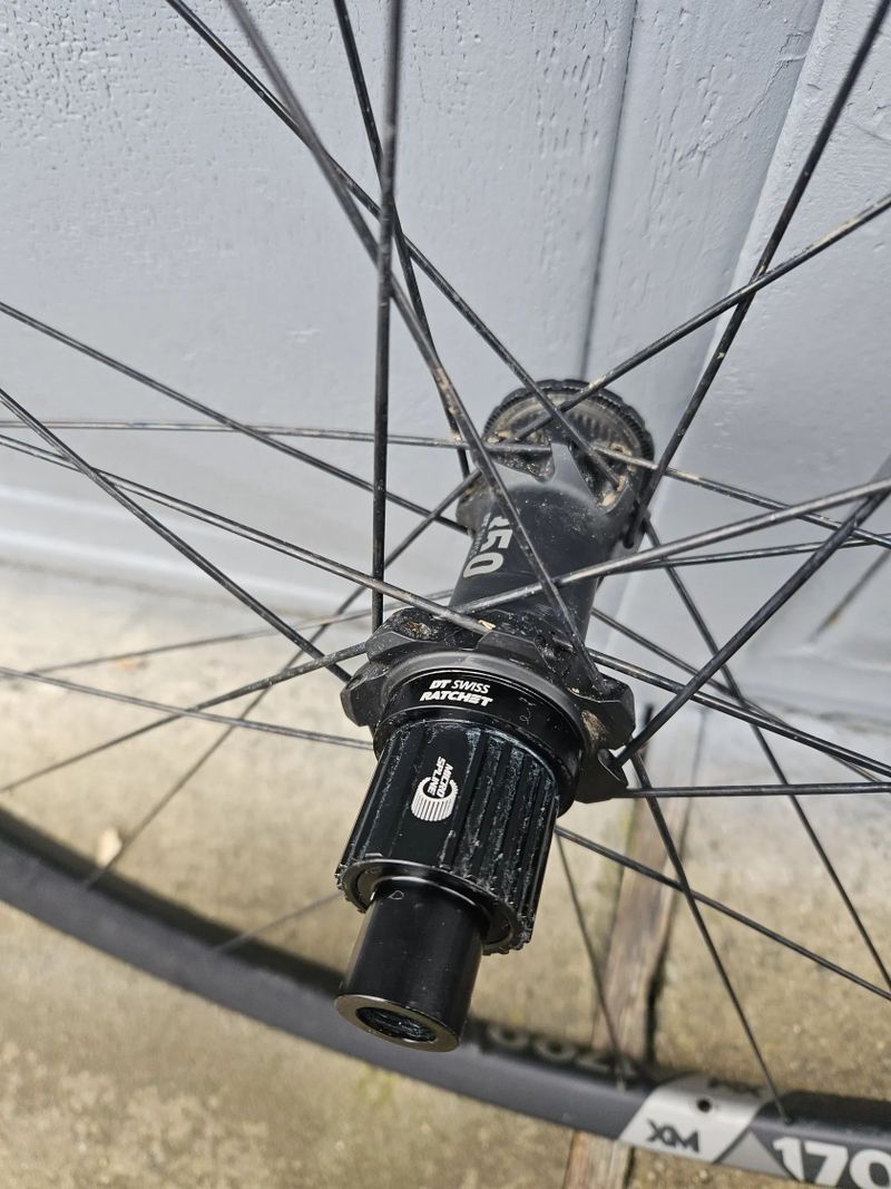 Prodám zapletená kola DT Swiss XM1700
