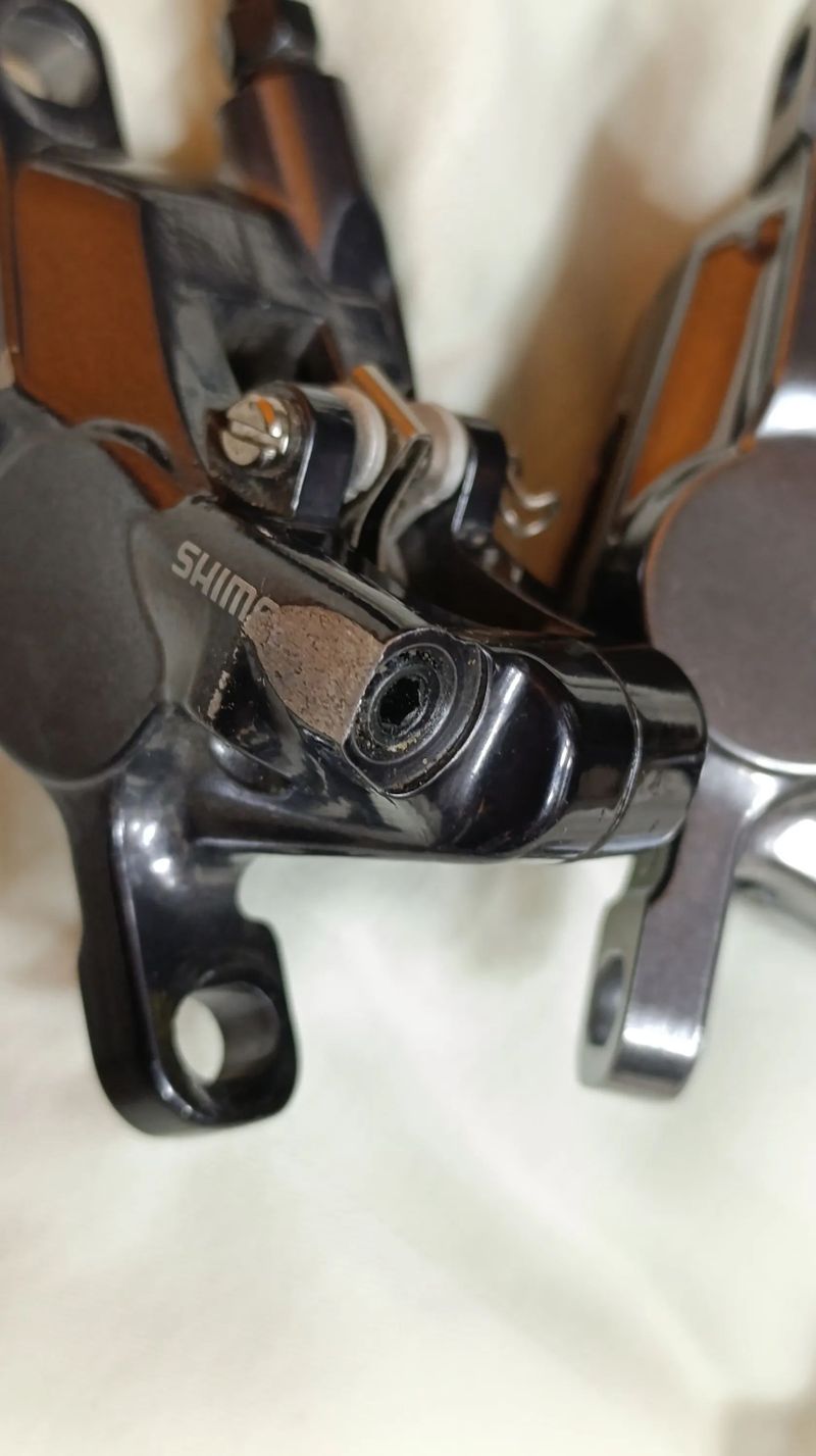 Třmeny Shimano BR-RS785