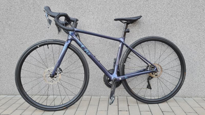 LIV Langma Advanced Disc 1, velikosti XS, váha 8,2 Kg