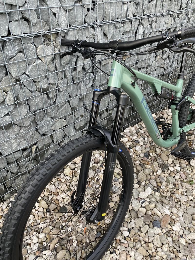 Pells Tarpan AM 3 vel. M. 29”