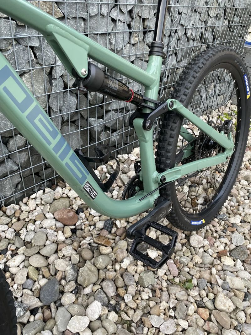 Pells Tarpan AM 3 vel. M. 29”