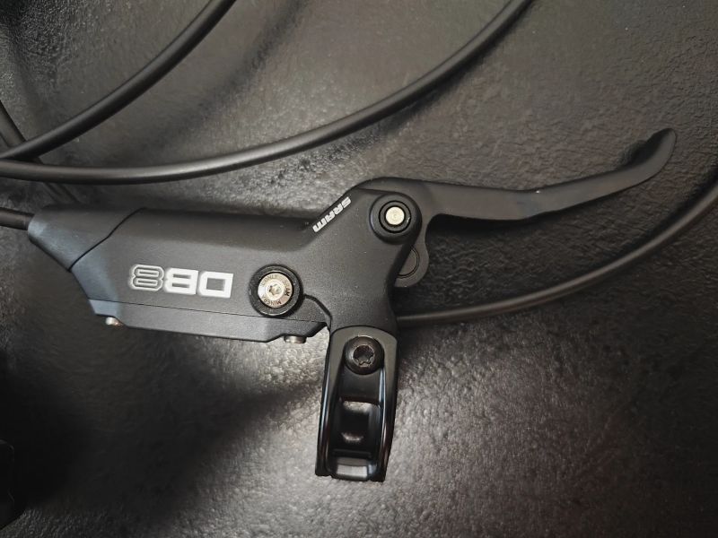 Brzdy SRAM DB8 přední+ zadní + kotouče centerline