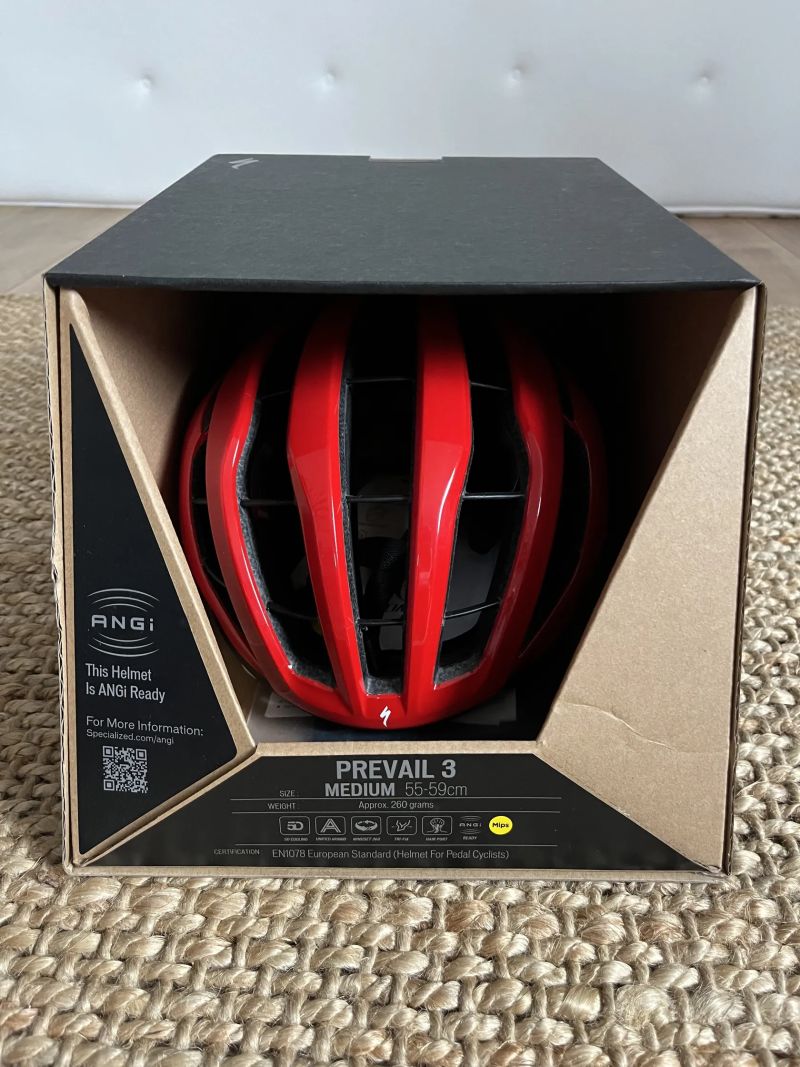 SW Prevail 3 Vivid Red, velikost M