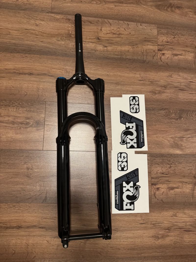 Nová FOX 36 Performance Elite 160 mm RC2 Grip2 Boost