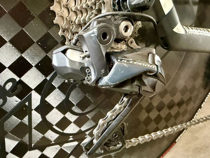 Canyon Speedmax CF SLX 8.0 – velikost M + AeroCoach AEOX kola